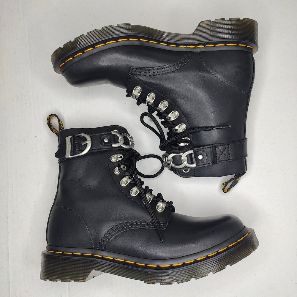DR MARTENS Women's 1460 Pascal Chain Black Leather Boots size US 7 EU 38